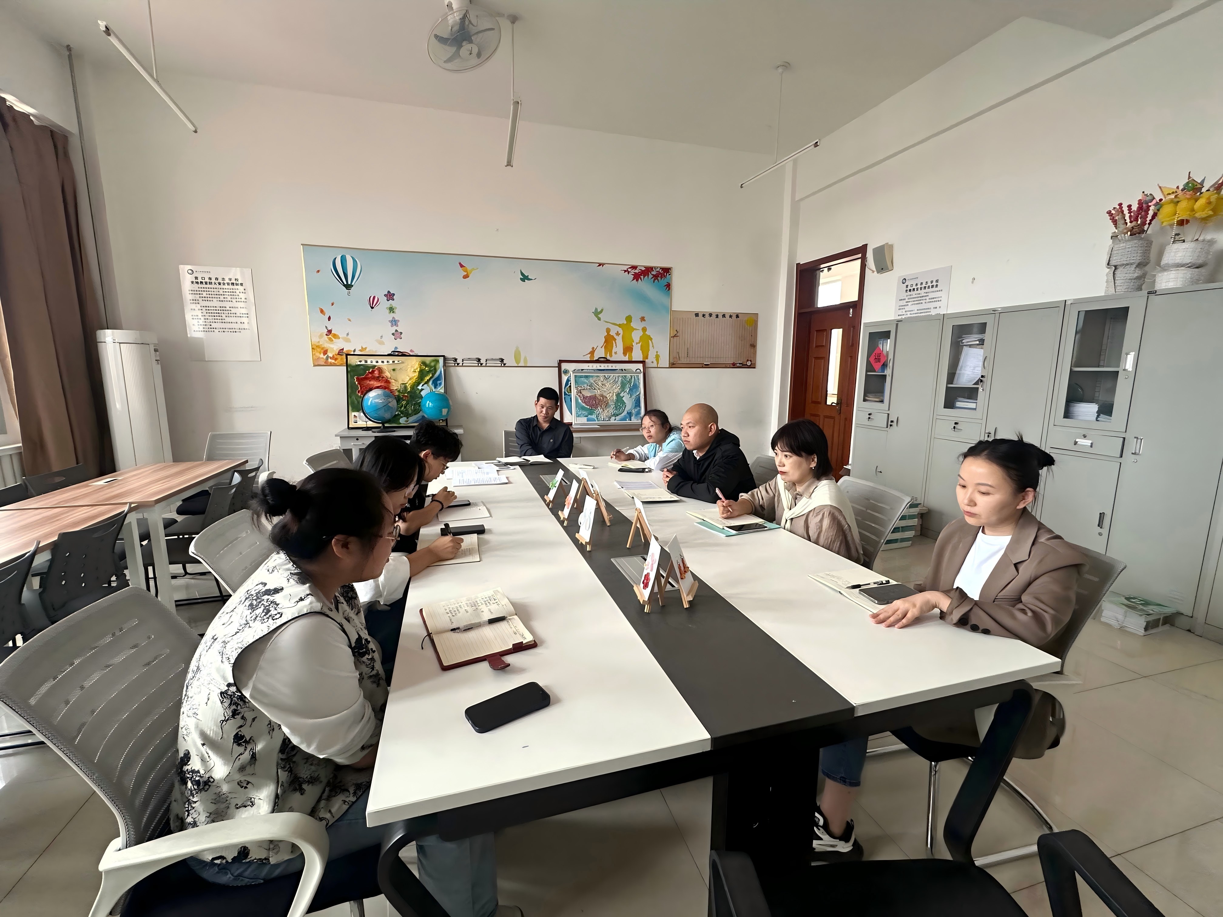 1759738891156078.jpg 评课(1)(1).jpg